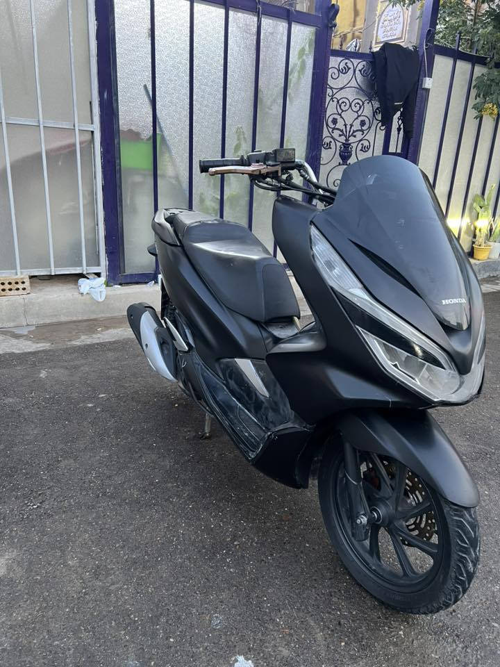 Pcx جيل ثالث ياباني حساسات كله شغاله مكينه كفاله  نظافه كفرات موضحه بالصور للبيع  مكاني بغداد  *********** اوراقه كامله سعر 16
