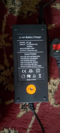 شاحنه ليفيوم للبيع شاحنه اوبرا رقم الهاتف.   07721708593.   يوجد واتسا...