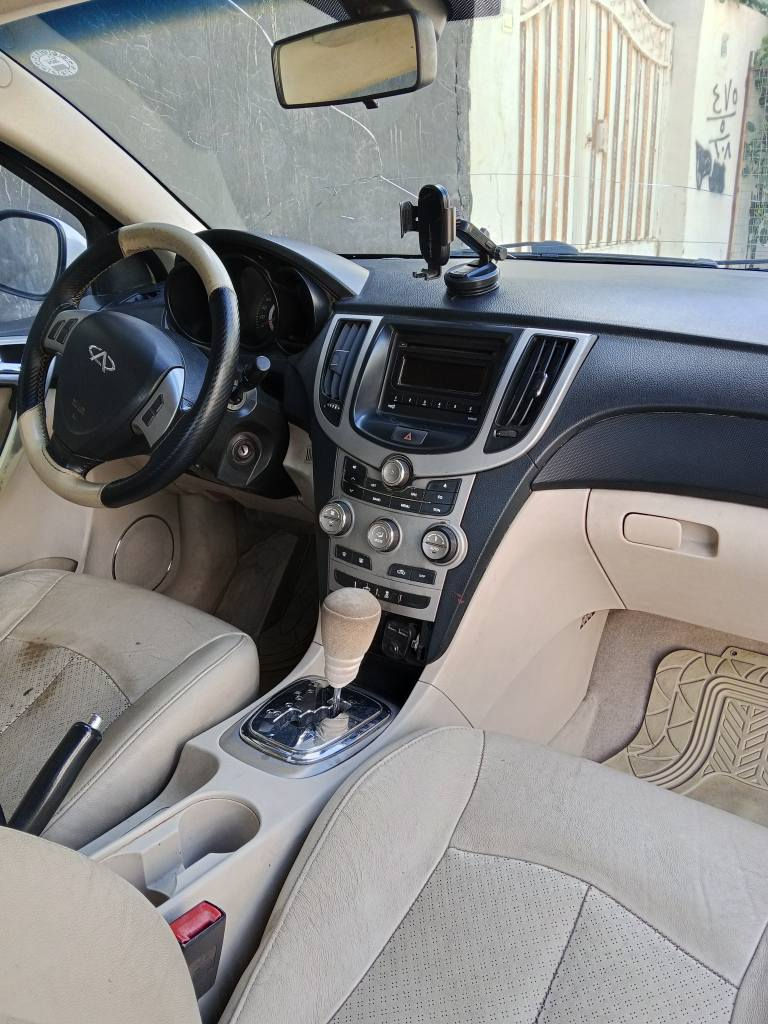 Chery A3 2014
گێر ئۆتۆماتیک وعادی
ڕەنگی سپی بێ بویاخ 
سەنەوی بەسەرنەجوە
سەیارەیەکی پاکە و جوانە بەنزین کەم دەخوات
سقف سلایتە و تەحدید سورعەیە سوکان ڤۆلیۆمە هەر چوار جام کارەباییە لایت ئۆتۆیە فڵچە ئۆتۆیە...
نرخی 62$ أربيل, العراق


**إذا كنت صاحب هذا الإعلان وتريد حذفه لأي سبب، رجاءا أرسل رسالة إلى الدعم الفني**