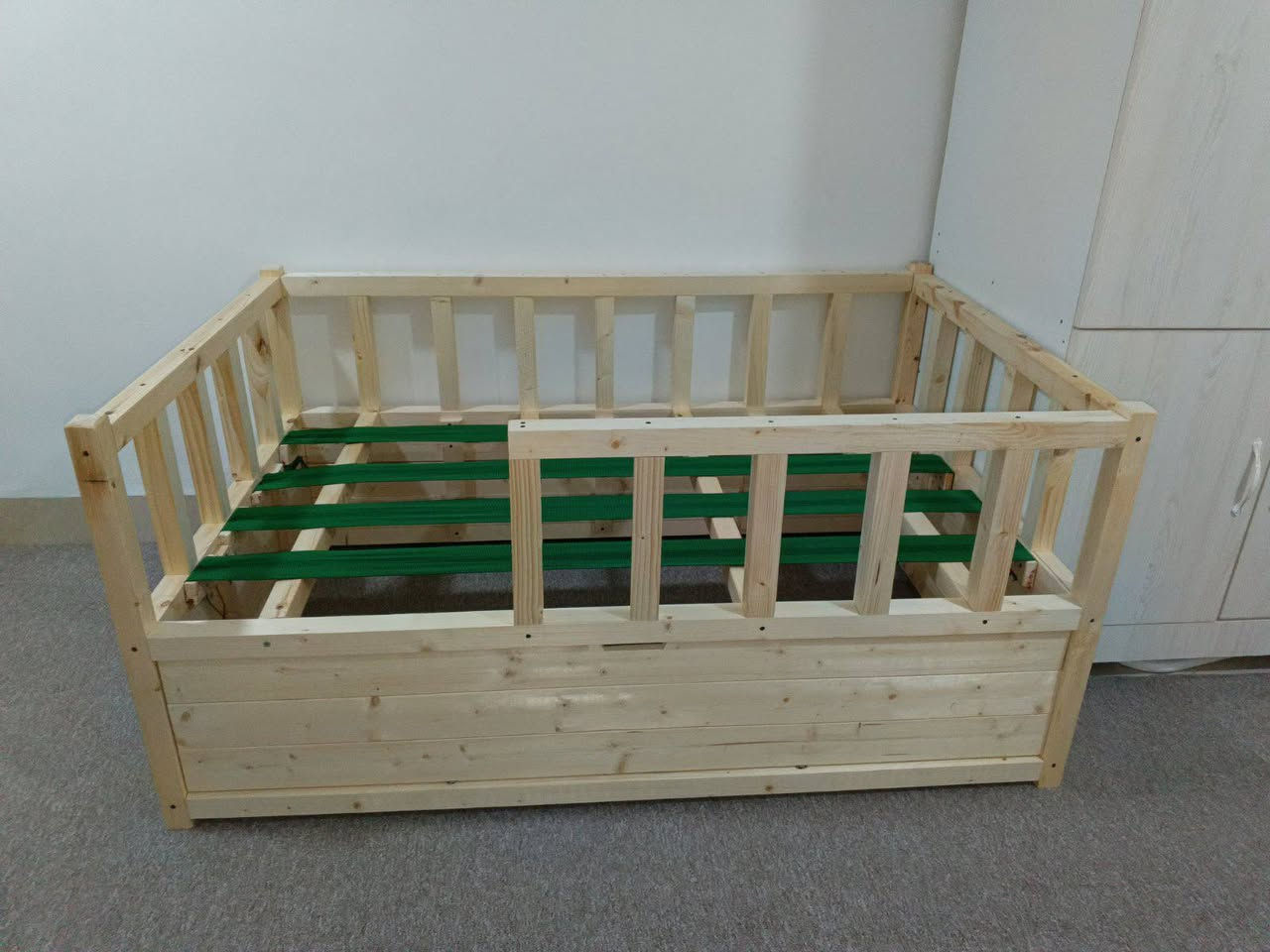 سیسەمی دەستکرد بەکارنەهاتوو بەجوانترین شێواز و قیاس بەردەستە
درێژی 150
پانی90
شوێن سلێمانی
***********
***********
