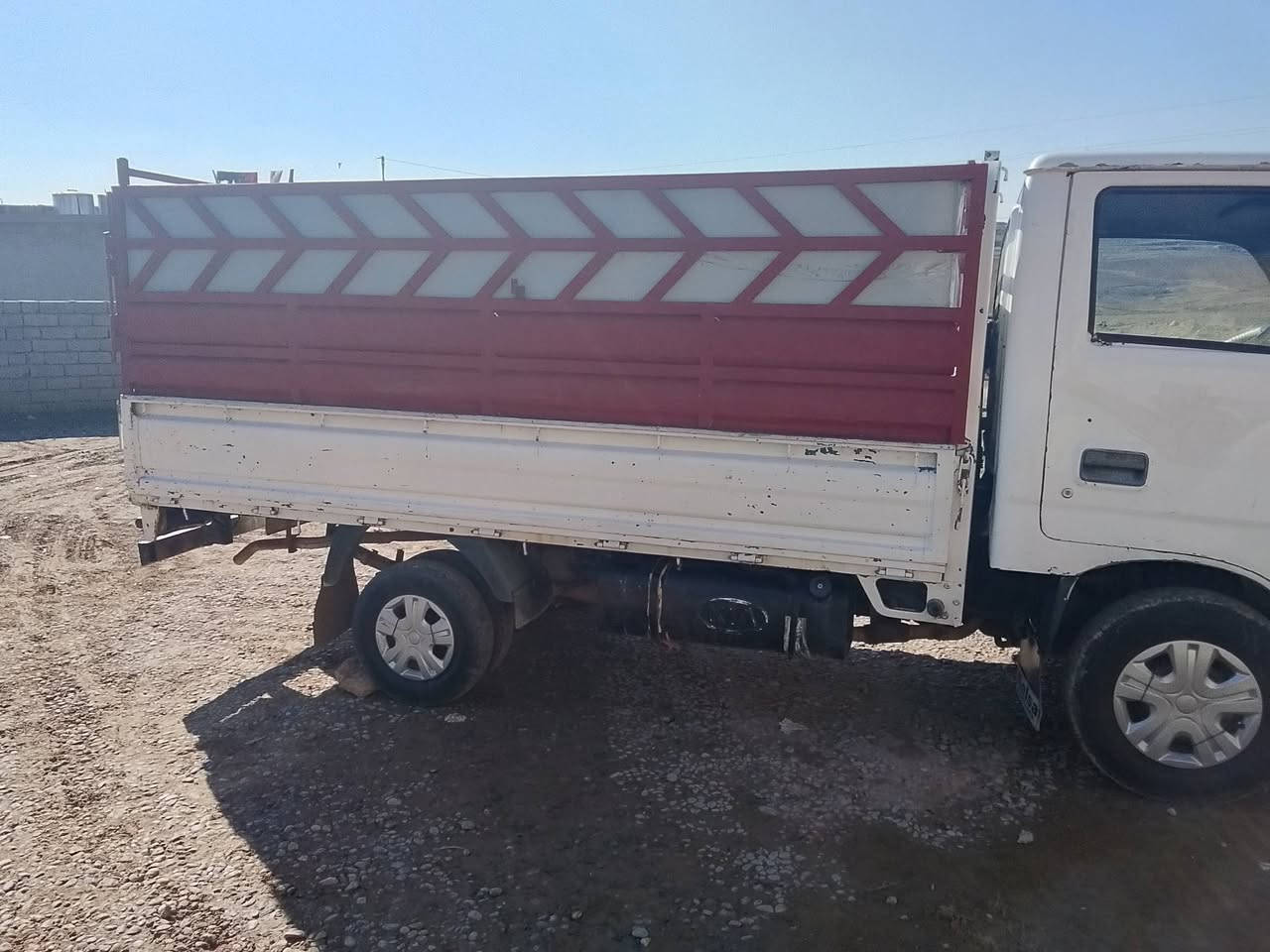 السلام عليكم اخوان كيه فونتيره للبيع رقم نينوئ حصت كاز سنوره عضم السياره نضيفه مال شقل السعر 60وبي مجال لطيبين اني مكلف بنشر  رقم صاحب السياره ***********
