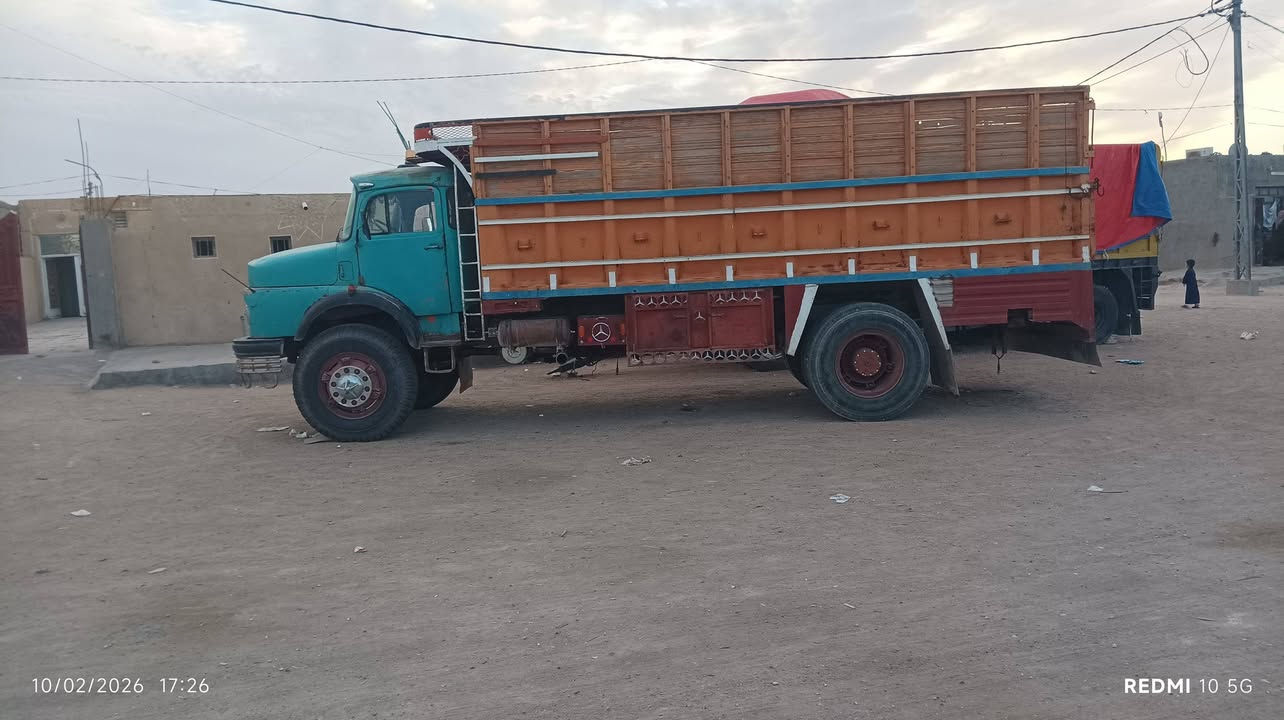 اقجم للبيع مديل قديم بل سنويه فقط كله ٨٠ وشاصي ٨٠ خام محرك ٨١ ***********
