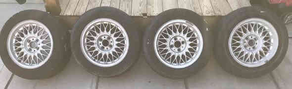 تخم ويل خليه للبيع حجم 15بغداد بلديات ***********
