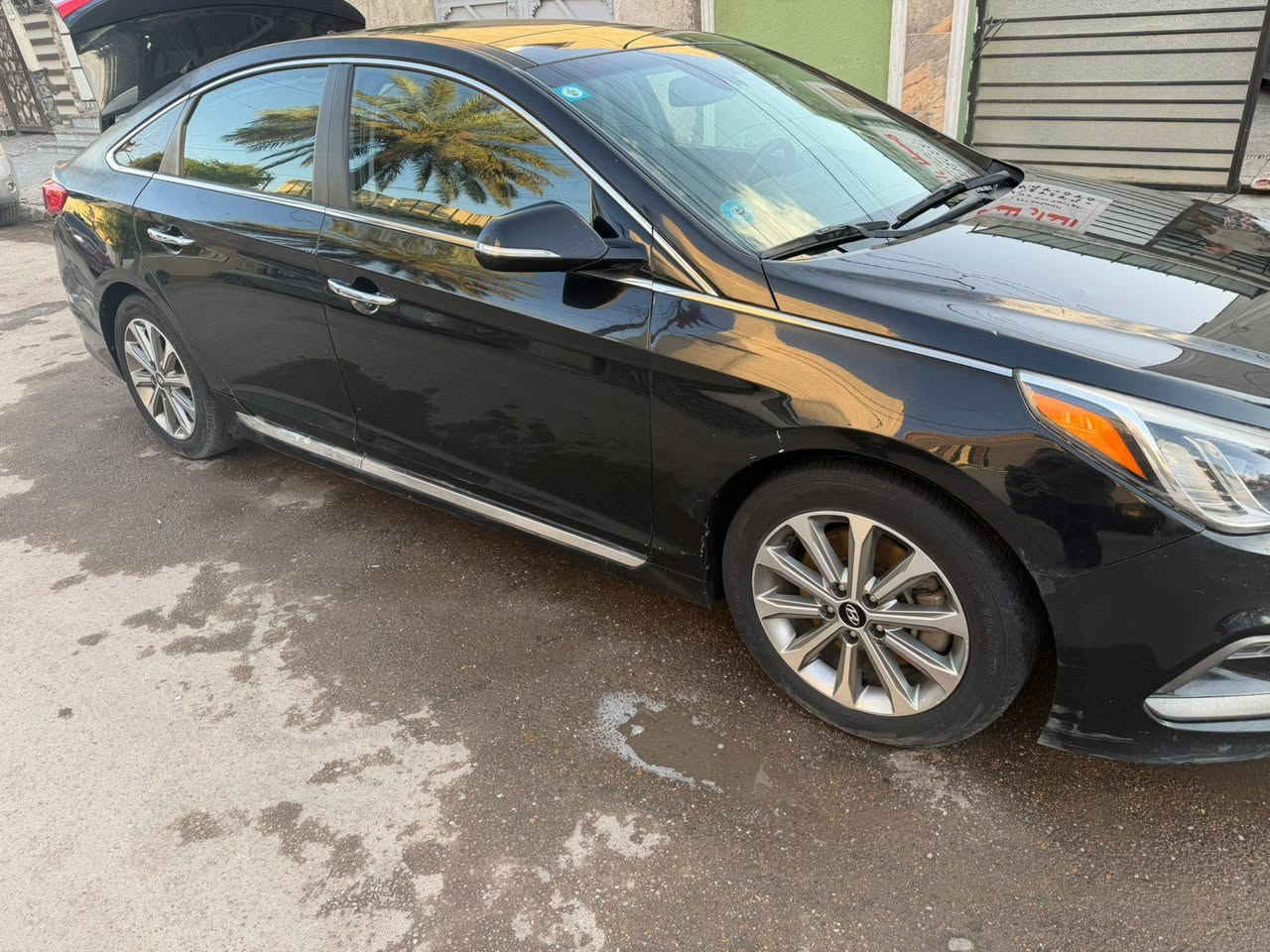 سوناتا 2016 امريكي حادثهه فقط الباب ومبدل نفس اللون والجاملغ الخلفي بالعراق بي طخه خفيفه ومصبوغ على كده والباقي كفاله عامه فول 1/1 vip مكينه احنه فاتحيهه معليهه علمود الدوانز تمشي بالبانزين العادي 
السعر/130$
رقمي:***********
العنوان بغداد المشتل
