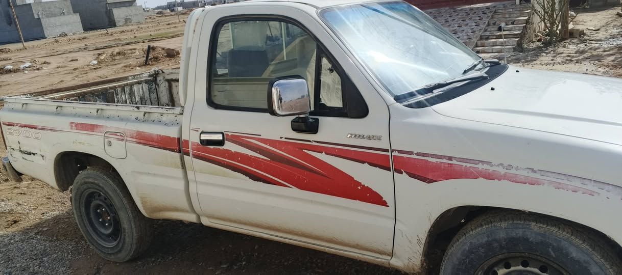 السلام عليكم
بيكم 2001 خليجي 

نضافه تجي وتشوف بعينك 
رقم انكليزي 
صلاح الدين 
مكفوله 
بيها بارد بل صفحه بسيط 
سعر 95 مجال بسيط للشراي
***********
