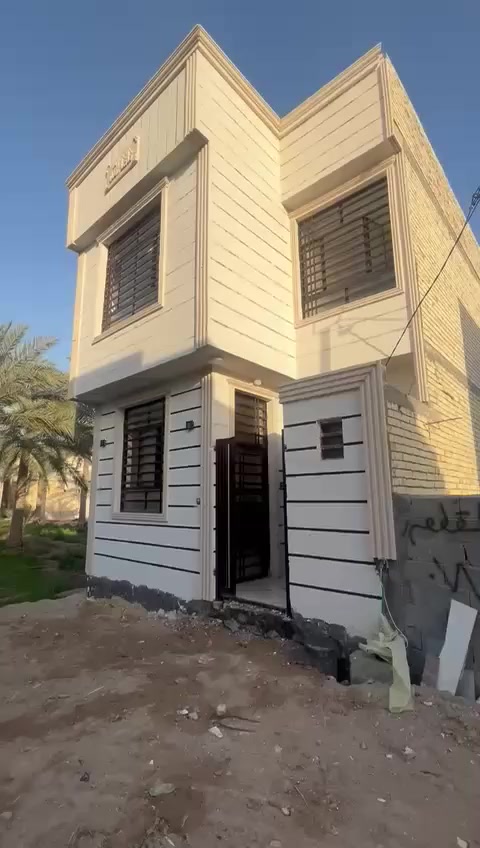 دار للبيع مساحة 68 م العنوان 📍 كربلاء حي الإمامين عمود 12 طريق بغداد سايد دخول يصلح سكن او حسينية الاستفسار ***********
