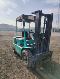 البيع رافعه شوكيه مديل ٨٦     ٢طن تخم تاير ٣حركات السعر٥٠وره 077499394...