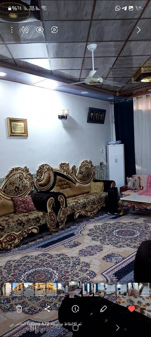 بيت في كربلاء حي القادسية
قريب جدا عن الحديقة وساحة عامة 
على شارعين تبليط
المساحة ١٥٠ متر كلها بناء
العرض ٦ متر
نزال ٢٥  
فيه غرفتان للنوم
واستقبال
صالتان واحدة في الطابق الأرضى والثانية في الطابق العلوي
مطبخ 
حمامات ٢
البيت مرتفع عن الشارع
بناء حديث
وأهم ما يميز البيت انه محاط بجار جيد  جدا
السعر ٢٥٠ مليون
رقم الهاتف ***********
