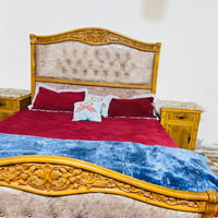 غرفة أخشاب مستخدمة  للبيع السلام عليكم   للبيع ..غرفة أخشاب شغل عراقي ...