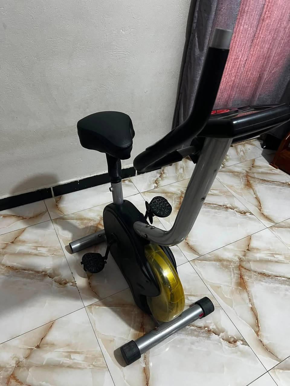 بايسكل رياضي للبيع السعر 100 وبي مجال
العنوان ديالى بعقوبة


**إذا كنت صاحب هذا الإعلان وتريد حذفه لأي سبب، رجاءا أرسل رسالة إلى الدعم الفني**