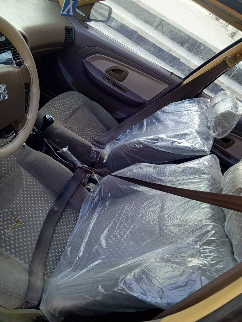 السلام عليكم سيارة بيجو لميس 2015 مكفولة كفالة عامة كير مكينة جدد كهربائيات كلها شغالة ما ناقصها ايشي السعر 50وبيها مجال مكاني بغداد حي اور


**إذا كنت صاحب هذا الإعلان وتريد حذفه لأي سبب، رجاءا أرسل رسالة إلى الدعم الفني**