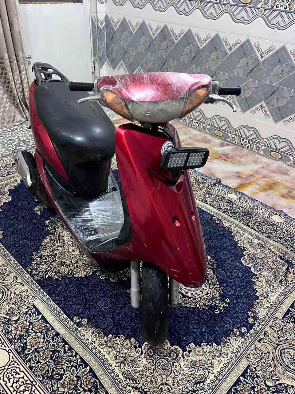 عصفوريه دراجه شغاله وخير من الله السعر ٢٠٠ بغداد الشعله ***********
