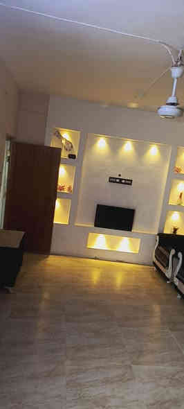 السلام عليكم دار للبيع في الحي العسكري مقابل جامع المتقين ثاني بيت عن الشارع العام مساحه 240متر طابو صرف بناء طابوق وسقف صب البيت مطلوب مبادره 
السعر الكلي 105مليؤن مقدمه 17 مليؤن والباقي للدوله قسط شهري438الف  الدار مطلوب 87مليؤن للمصرف يسدد قسط وتحويل مباشر مع تغير كفيل 
***********
