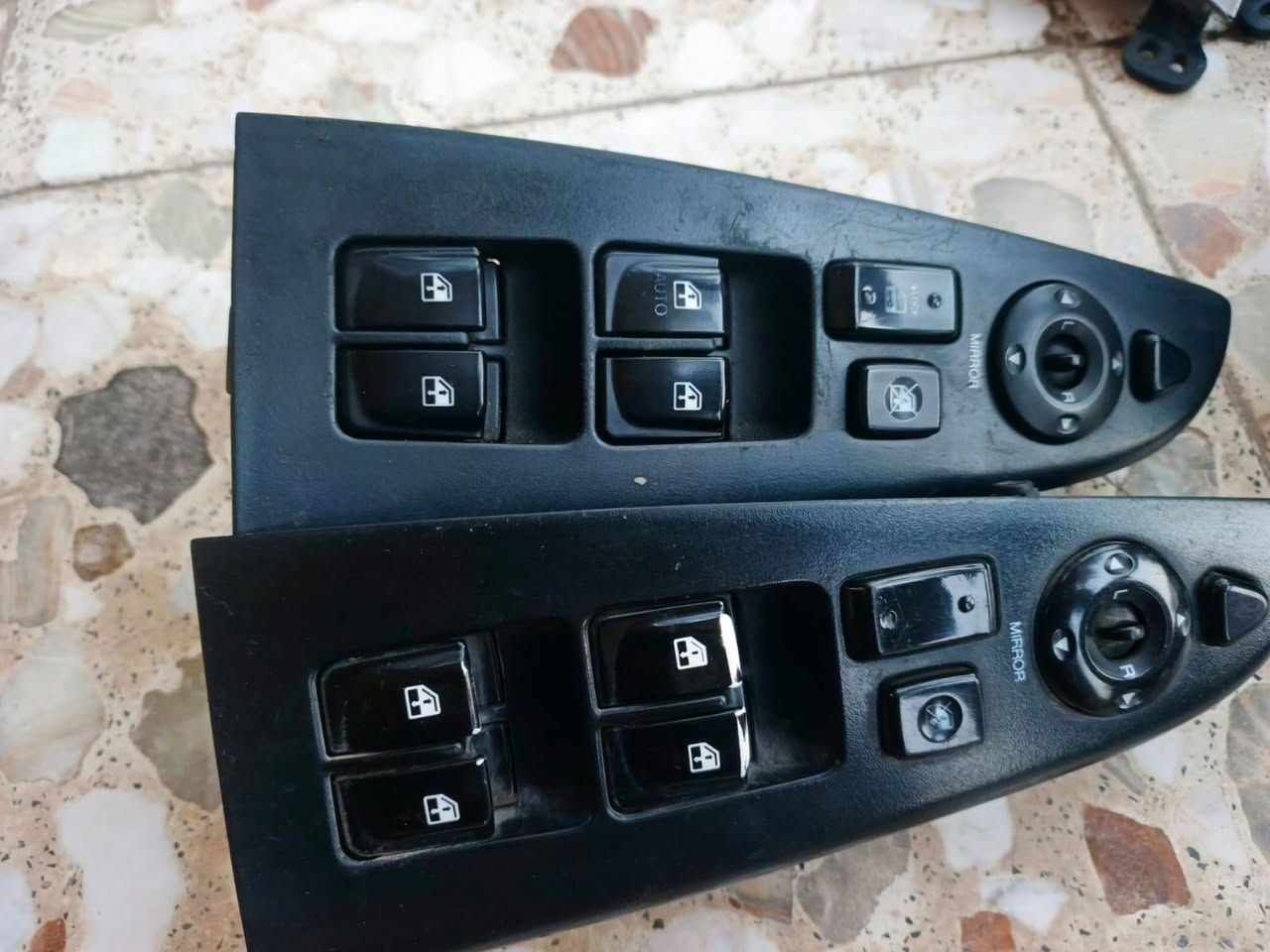 غراض سيراتو تفصيخ حاويه من موديل ٩ الى ١٣ والنترا من ٧الى ١١ يوجد توصيل جميع المحافظات  الاستفساررًالاتصال عل الرقم *********** الحجز واتساب أو اتصال
