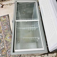 ثلاجة • نظيفة • شغالة