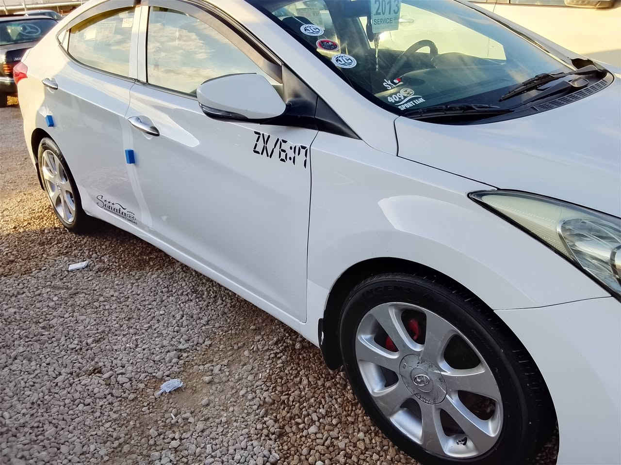 السلام عليكم اخوان
الانترا موديل 2012 السياره كفاله عامه وارد خليجي فوللل لاخير  كير ومحرك بلايلون حداديه خير من الله السياره أحله من الصور داخل صاج السعر 128 وبيه مجال حك جيتك  تدفئه  وتبريد.  للاستفسار.***********  🤍 للبيع فقطط
