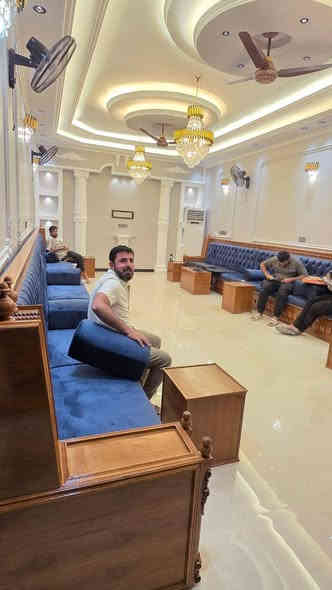 تصاميم عصرية تناسب جميع الأذواق. ☎️***********
مع مهندس الديكور //  عبدالرحمن المياحي   ☎️***********
_____________________________________👇👇
العنوان ذي قار قضاء الفجر قرب حسينية الهواشم 
علاء غني لبيع مواد الديكور واللاصباغ
