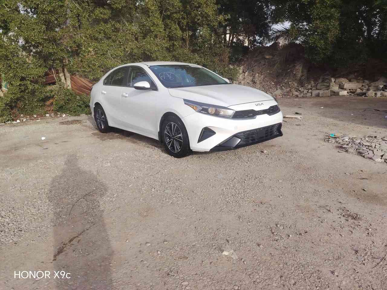 السلام عليكم للبيع كيه فورتي موديل ٢٠٢٤ ماشيه ١٨ ميل السياره حره بدون رقم فول ماعده الفتحه و البصمه السياره مكفوله من الصبغ التبديل السعر ١٦٣ او بيه مجال  للاستفسار الاتصال على الرقم *********** مكلف بل نشر
