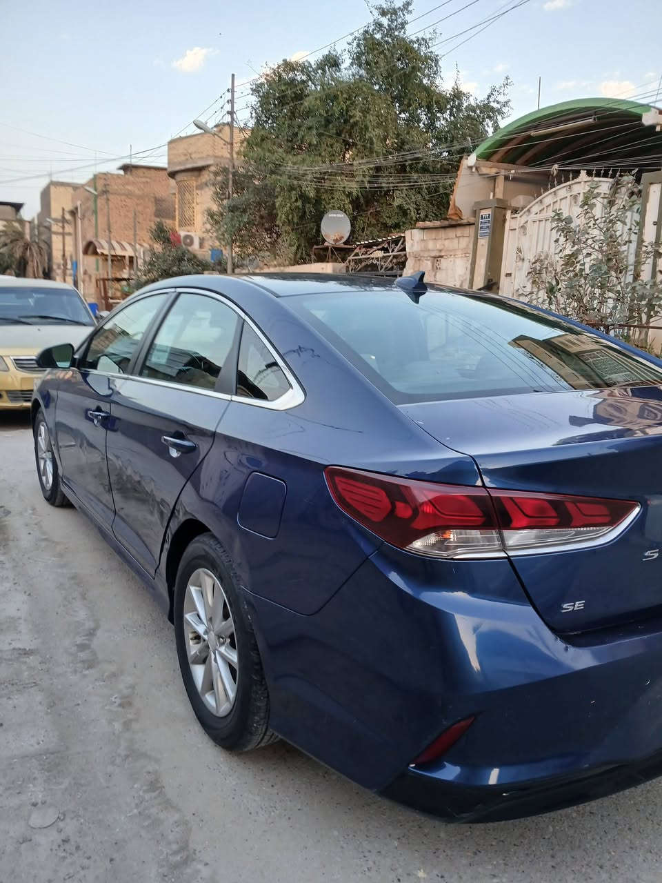 سلام عليكم
سوناتا موديل 2019 سياره معوقين وارد أمريكي ضربته جاملغ وبنيد صفحه السايق السعر 110 

***********
