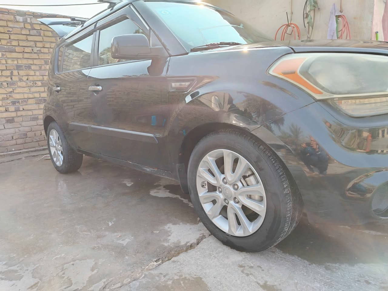 كيا صول سوداء اللون موديل ٢٠١٢ محرك ١٦٠٠ GDI ضررها بنيد صبغ جاملغ خلفي صبغ وشبر بالدور الخلفي و جاملغ امامي بارد السياره بحاله جيده جدآ ونضيفه جدآ رقم بابل انكليزي السعر ٨٧ ورقه وبيها مجال قليل للإستفسار الاتصال *********** الهندية, كربلاء
