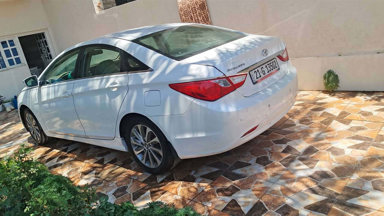 للبيع سوناتا مضلع 2013 خليجي بدون صبغ محرك بلاد ما مفتوح عالشركه   حجم المحرك 2400 سنويه جديده تنتهي بسنه 2028 رقم سليمانيه باسمي 
صدر تايرات جديده بيها صبعين بارد مكفوله من كلشي 
العنوان ديالى المقدادية 
رقم الهاتف 
***********
السعر 125
