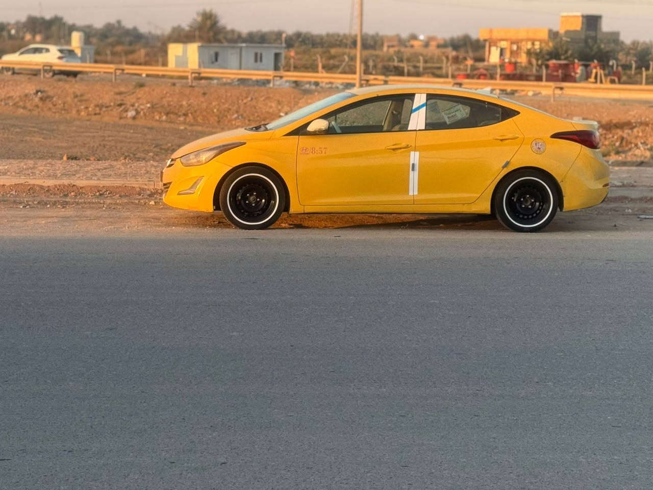 السلام عليكم النترا 2014 شكل 16 حادث فقط بنيد بدون داخل ليبل واحد  السياره جاهزه كير ومكينه حداديه خير من الله مواصفات شاشه كامره حساسات خلفيه تحكم ستيرن جهتين السياره جاهزه تبريد تتفئه كله جديد السياره حلوه ونضيفه السعر 105 وبيه مجال للشراي 
المكان كربلاء طويريج
للتواصل ***********
