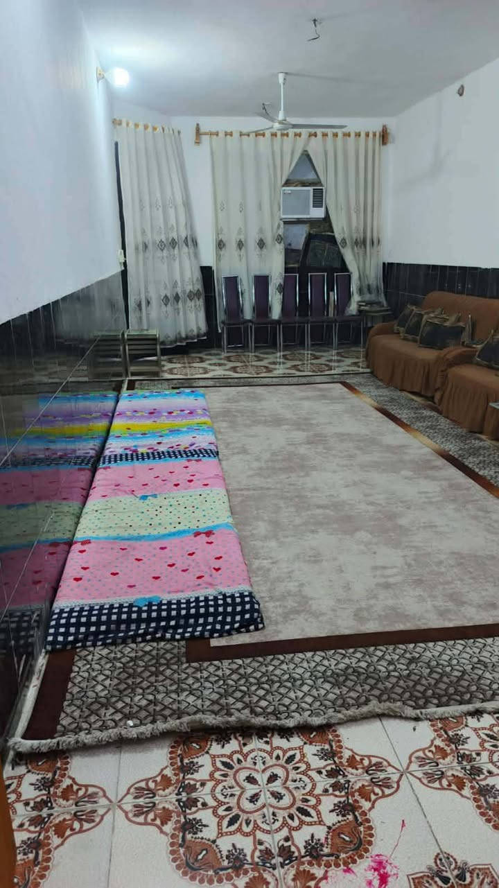 الدار للبيع مساحه ٥٠٠ متر سند 117 خدمات كامله ماء مجاري تبليط كهرباء ثري فيز العنوان بغداد بوب الشام منطقة ابو عليان شارع الضغط السعر ٨٧ وبيه مجال قليل حك الجيه للاستفسار الاتصال ***********
