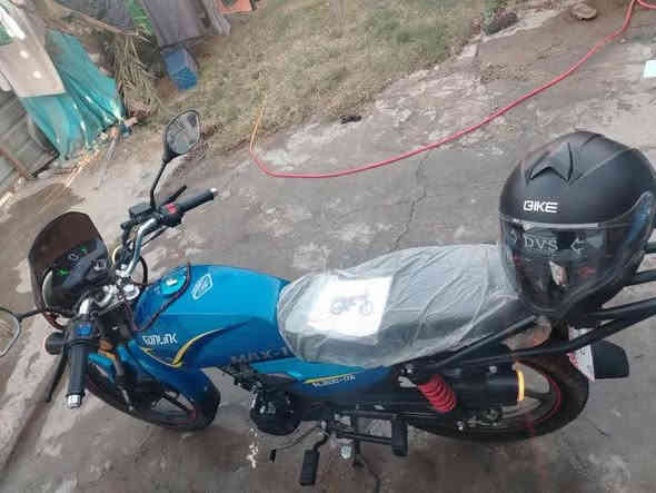 دراجة سونلنك. ماكس   بدون ما امدح الدراجة دراجة طالعة من الرمبة صارلهة ٣ اسابيع ماشية بس ٧٠٠ استخدام شخصي.  اخذتهة ب مليون ومية  متعرف ب اسعارهن لتراسلني  
للاستفسار.  راسلني واتساب *********** 
او راسلني ماسنجر 
( مستعجل كلش ع بيعتهة)
