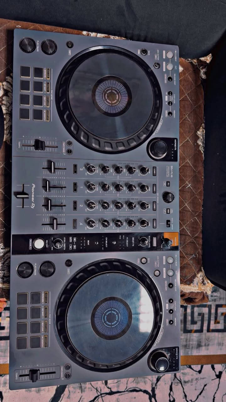 سكراش دي جي للبيع  نضيف كلش رقم تليفون ***********
