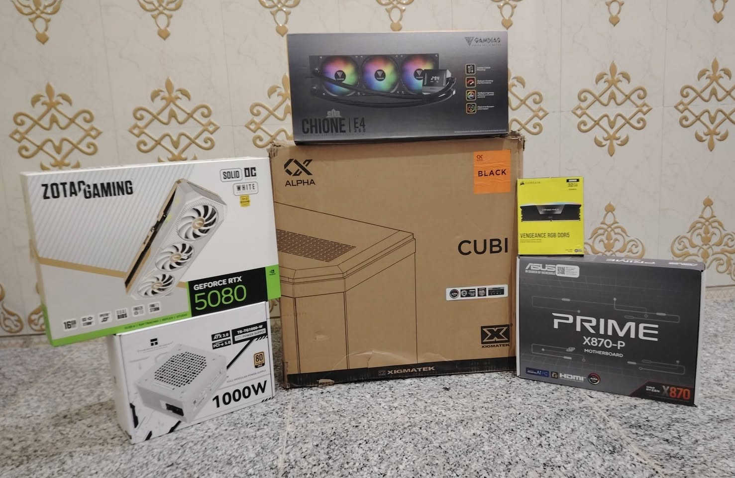 تجميعه مستعمل قليل الموصفات High-End
السعر 4,000,000

R7 9800X3D 
RTX 5080 ZOTAC OC SOLID WHITE 
X870-P ASUS PRIME DDR5 WIFI 7 WITH 
RAM CROSAIR 32GB 7000hz DDR5 RGB 
M.2 Lexar 1TB NM790 SSD PCIe Gen4 
THERMALRIGHT TR-TG1000-W ATX GOLD WHITE 
WATER COOLER GAMDIAS CHIONE E4- 360MM C/ DISPLAY
CASE XIGMATEK X ALPHA CUBI
Windows 11 Pro Original Key

مكاني ناصرية رقمي *********** 
توصيل موجود
