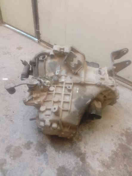 السلام عليكم كير ليفان 620 للبيع كير نضيف عل شغل مال سيارتي شديت كير اوتوماتيك واريد ابيعا السعر 300 ألف وبيه مجال اتصال على الرقم ***********
