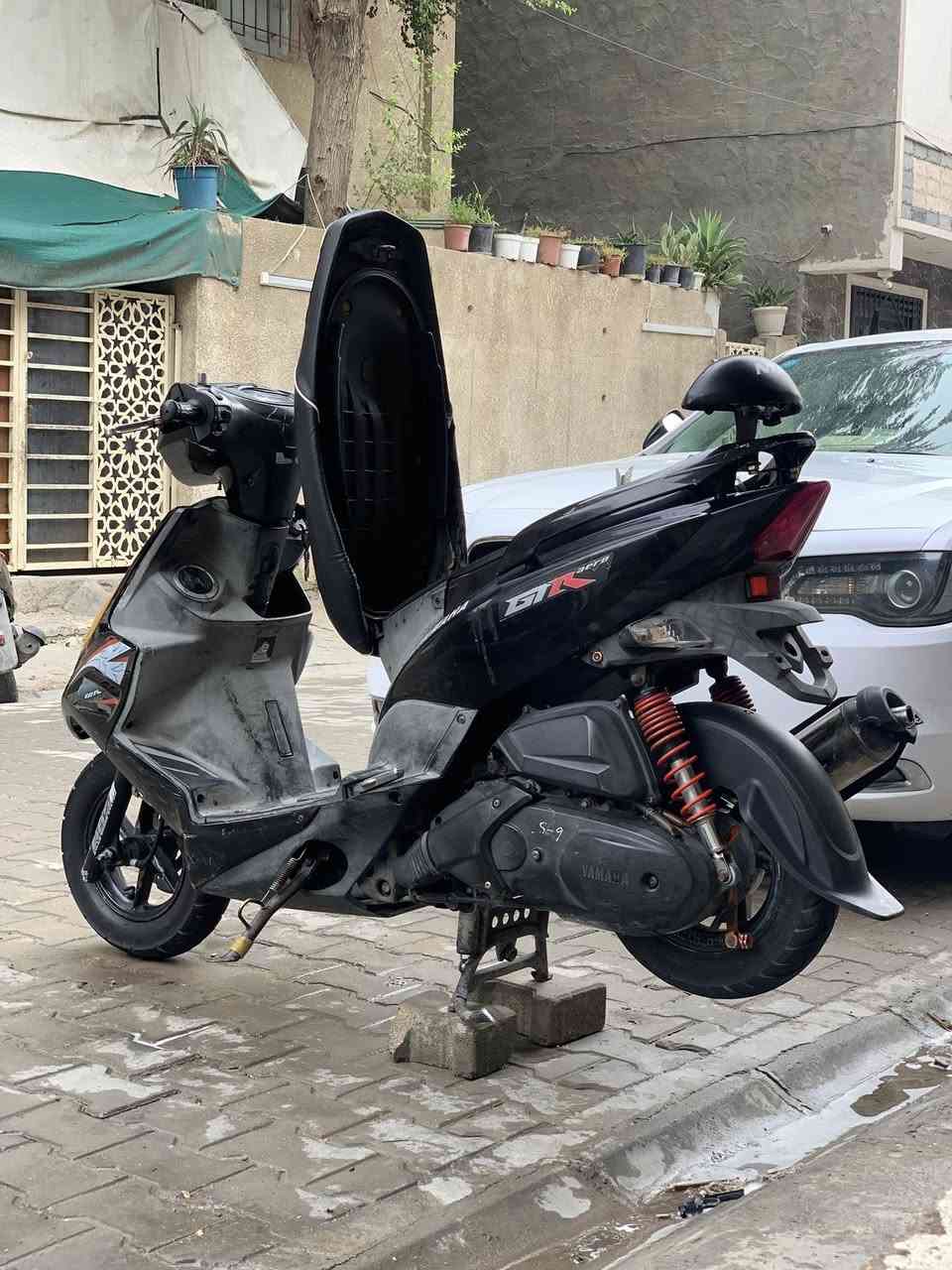 دراجة للبيع جي تيار نضيفة كلش و ماشية قليل مزود خارجي و كلجات رياضي دراجة تشك الكاع مزود دراجة كلهة بلادية بيهة  
صالنصة و فراك مشمشي رياضي و قطرة مال دهن و قطرة مال اكسل و  قبق فلاوين و يدات و كلجات مكاني كاضمية يم  صيطرت التربية رقمي ***********
