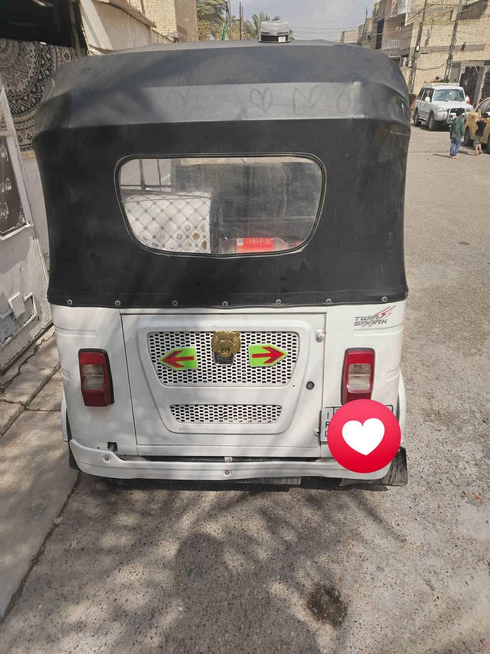 سلام عليكم تكتك موديل ٢١رقم وسنويه بسمي تحويل ثاني يوم اي نقص مابيه خير من الله السعر ٨وربع وبيه مجال رقمي ***********
