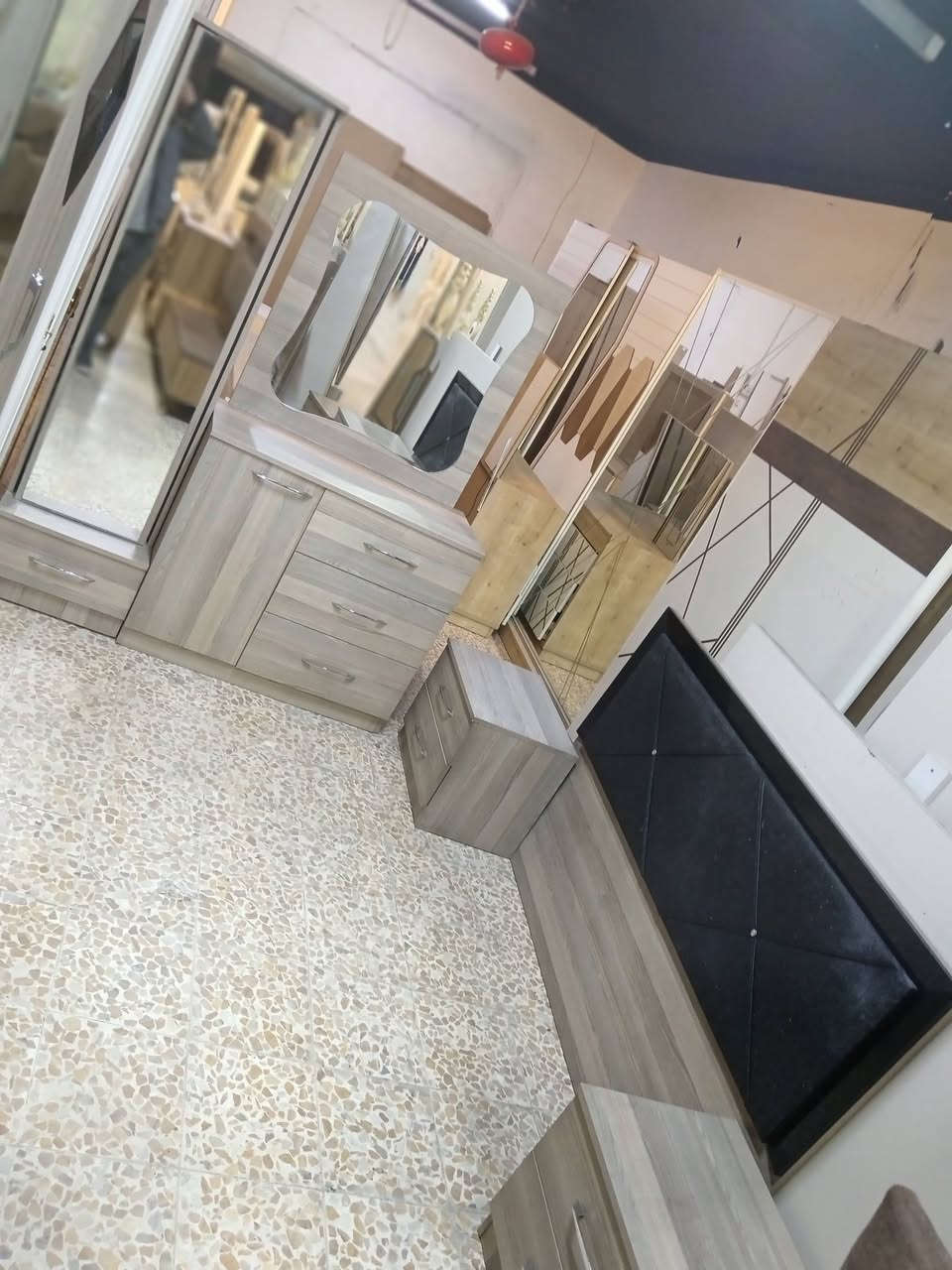 غرفة نوم تركيه نفرين  6قطع نظيفه جدا  السعر 675 الف 
 مع #شد #ونقل #مجاني 🚘🚘.العنوان: موصل، حي البكر، قرب شركة كيا،مقابيل سنتر الابداع 🗾🗾. معرض دار الأثاث التركيه
 للتواصل ☎️☎️ #كورك***********  #كورك***********  #اسيا*********** pp
