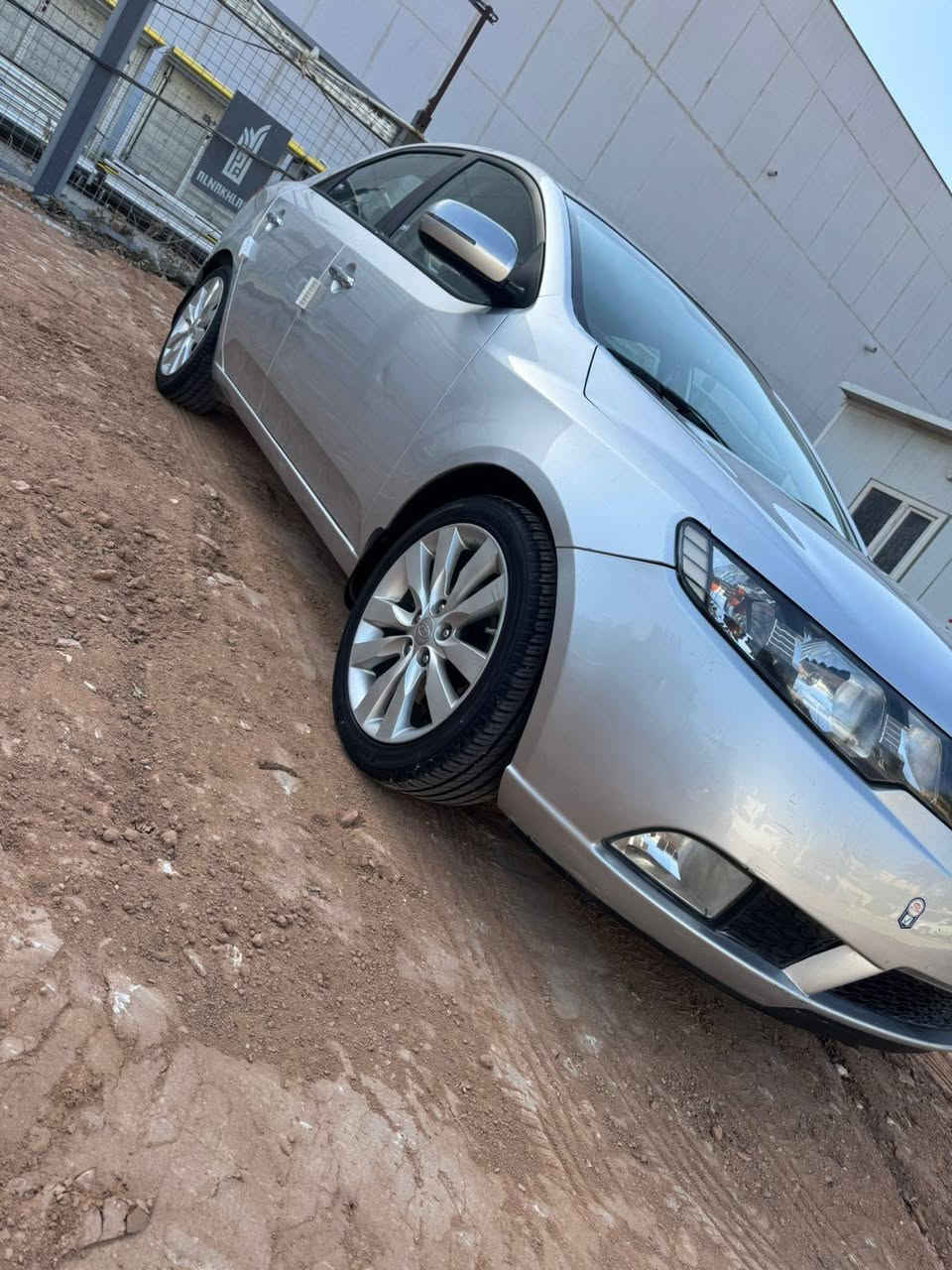 البيع مكان السياره نجف *********** تبع الفيديو الأخير مديل ٢٠١١ سعره ١٠٣
