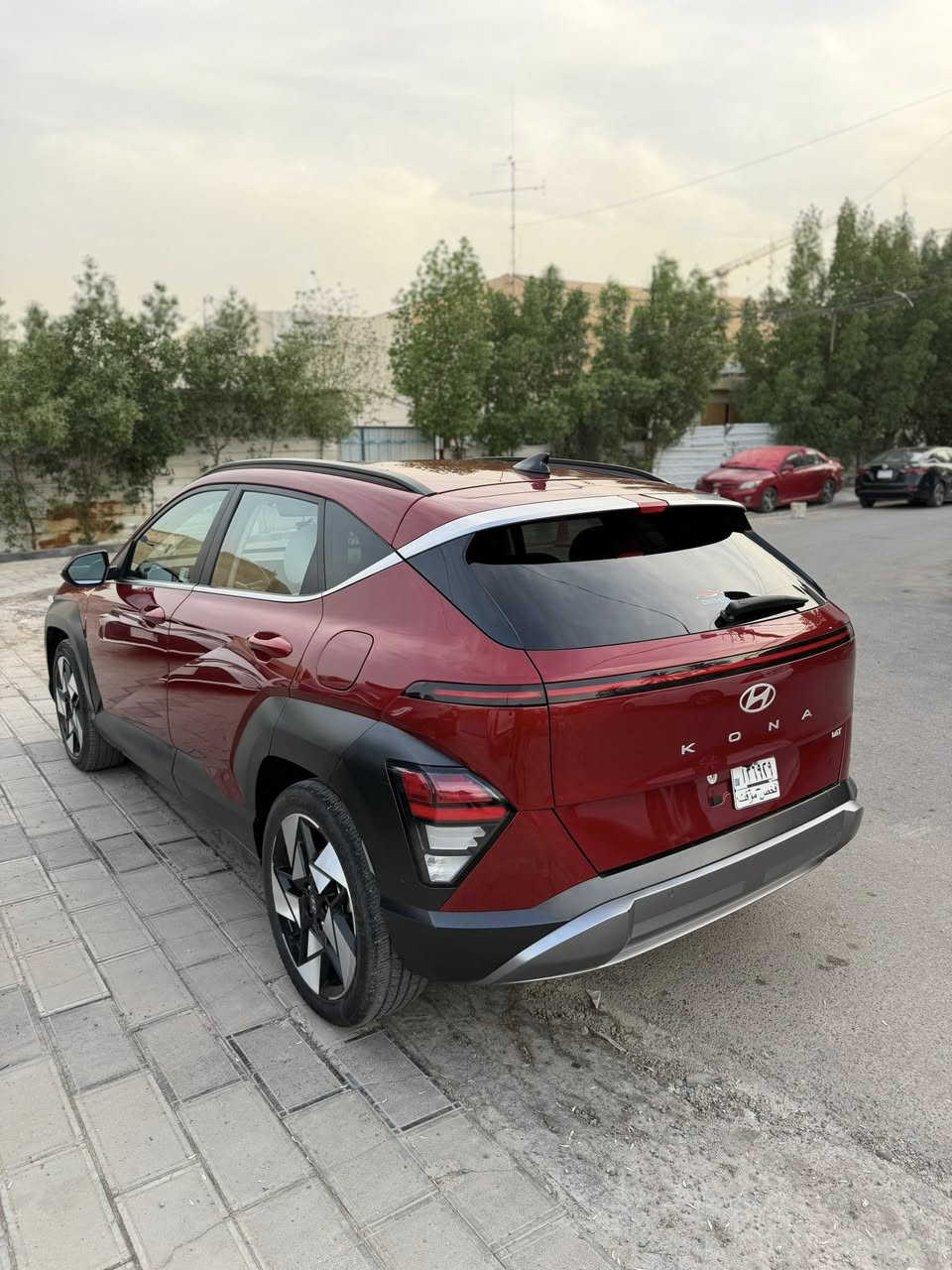 السلام عليكم 
للبيع هونداي كونا 2024 لمتيد
فول مواصفات خنك للأخير 
دخول جديد منفيست بأسمي 
المواصفات 
بانوراما  تتقدم وترجع بالبصمه  تشغيل عن بعد  گير تعليك  كاميرا خلفيه دواره  شاشه متصله  داخل احمر واسود  كشنات جلد ابيض  تبريد و تدفئه بالكشنات   تدفئه بالستيرن  شاشه كار بلي  رادارات امامي وخلفي وجانبي  اشاير بالمري  اوتو هولد  سايد بريك دگمه  درايڤ مود  ويل كب كروم  18  تنبيه الخروج من المسار  قياده ذاتيه 
( وباقي المواصفات المعروفه )
صبغ بنيد وداير الجاملغ الخلفي صور الحادث واتساب 
السعر : 150 وبيها مجال 
العنوان : بغداد 
‭0773 4359786
