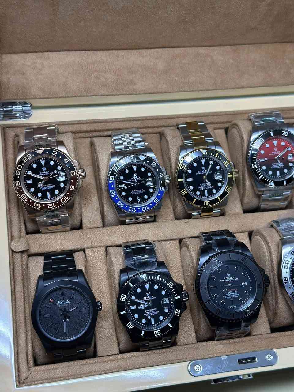 متوفر بوكس رولكس
اوتوماتيك
 قطع امزون ماستر وسوبر ماستر
جديد غير مستخدم 
كل قطعه وسعرها


**إذا كنت صاحب هذا الإعلان وتريد حذفه لأي سبب، رجاءا أرسل رسالة إلى الدعم الفني**