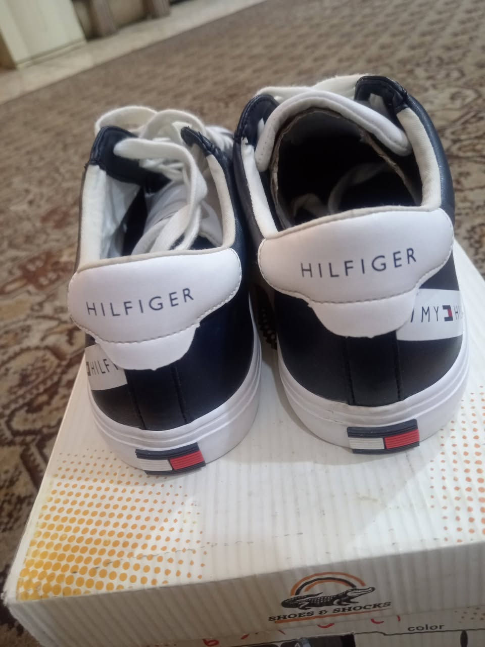 وكاله Tommy Hilfiger جديده ما مستخدمه اورجنال قياس 41 السعر 35 اخو البلاش
ملاحظه لا يوجد توصيل للاستفسار خاص مكاني شارع فلسطين بالقرب من الأسواق المركزيه القديمه ركن شارع مسرح الخيمه


**إذا كنت صاحب هذا الإعلان وتريد حذفه لأي سبب، رجاءا أرسل رسالة إلى الدعم الفني**