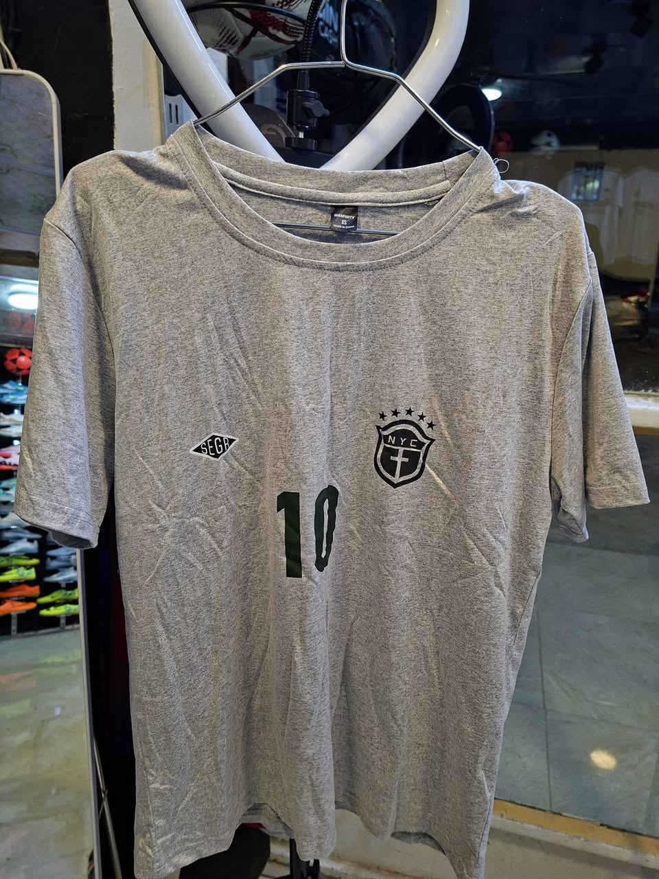 على بركه الله بضاعه جديده شي ان رجالي اوربي  تيشيرات + شورتات
كافه الموديلات والقياسات  / واكو مديلات باجر اعرضهن 
سعر اي قطعه 5 الف 
عنوان الحبانيه سوق عصري 
هـ/ ***********
