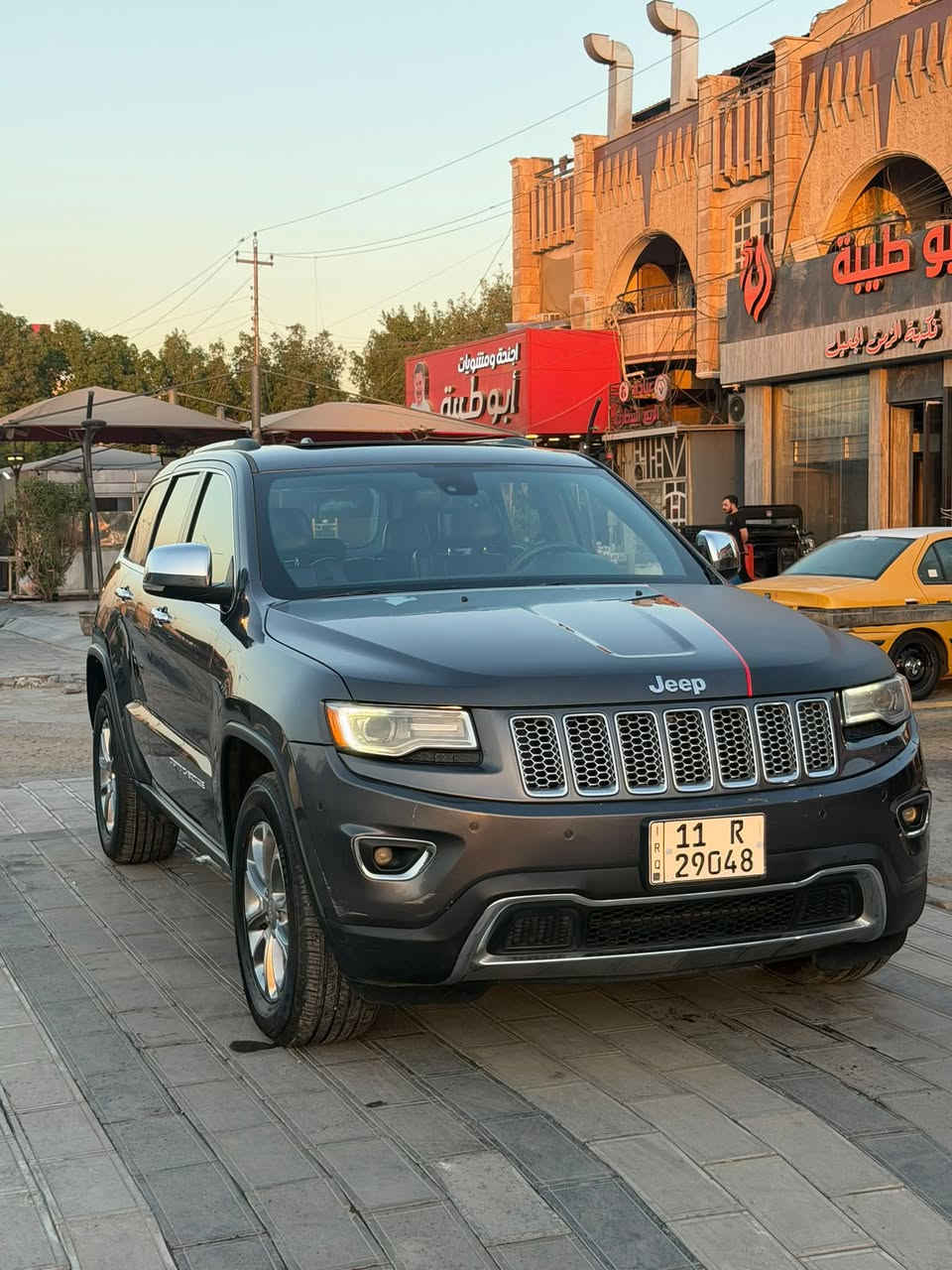 السلام عليكم جيب موديل 16 لمتد فول باسمي
حادثها خفيف مرفق مع الصور بيها صبغ ربع البنيد والجاملغ مبدل وشويه بقبق الصندوق  بدون دواخل ماشيه ٧٣  السياره خير من الله مكاني بغداد السيديه السعر 175 وبيه مجال ***********
