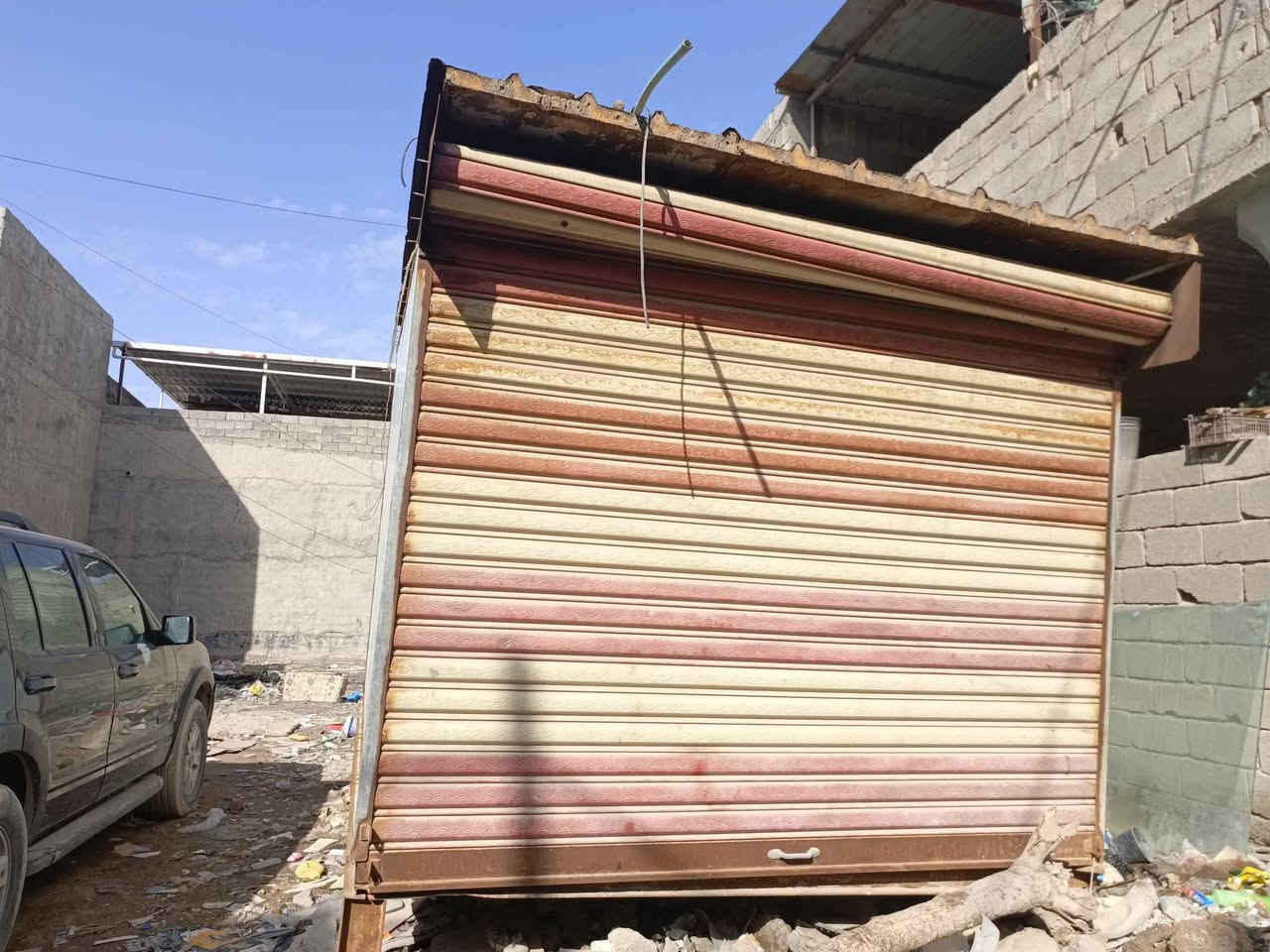 كرفان مستعمل للبيع طول 3 ونص عرض 3 سعره مليون و750 وبي مجال 
للاستفسار او الاتصال *********** البصرة, العراق
