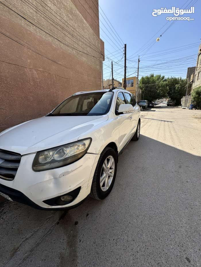 السلام عليكم
سنتافيا موديل 2011 محرك V6 سبعة راكب ماشية 145الف 
رقم بغداد انكيليزي باسمي تحويل مباشر سيارة مرتبة و حلوة و قوية فتحة  بصمه حساس مري شفط
السونار موجود بالصور باقي التفاصيل موجودة الصور 
معروضه بسعر 125 و بيها مجال للطيبين 
مكان السيارة بغداد الشعب 
***********
