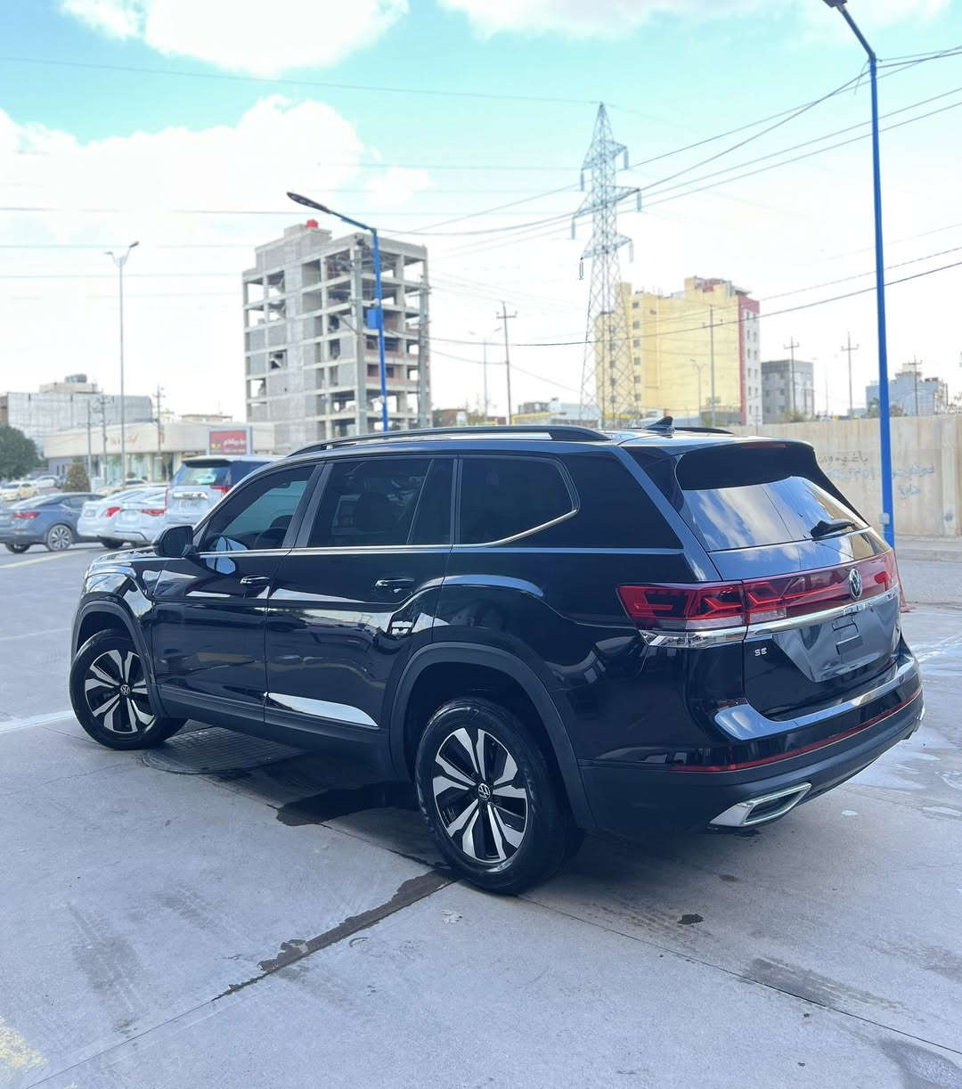 Volkswagen Atlas 
موديل 2024
مواصفات SE
ماشية 15 الف
سبعة راكب
قطعتين صبغ بدون دواخل 
بيها شوية تعديل بارد
ايرباك استيرن و تكمة طاك راجعين بلادي شركة 
سيارة بدون رقم تترقم شمالي
مكان سيارة اربيل 
سعر 228$
*********** واتساب
