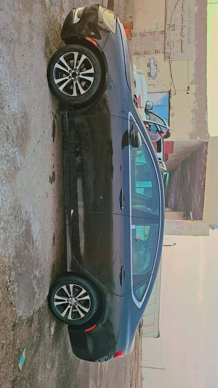 كرايسلر C200 2016
سياره بيها كازكيت
رقم بغداد مشروع وطني
مامتواجد ع خاص اتصال فقط
الاستفسار  ***********
