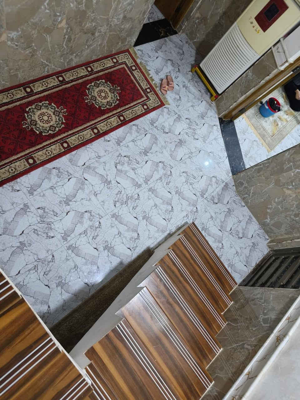 بيت للبيع طابقين اربع غرف نوم استقبال اوصحيات كلة جاهز منطقة كامل الخدمات  طابو صرف بسمي المساحة 108  حي الفنانين قرب مدرسه نسيم ميسان رقم الهاتف ***********  بيع مستعجل  جوة سعر السوك
