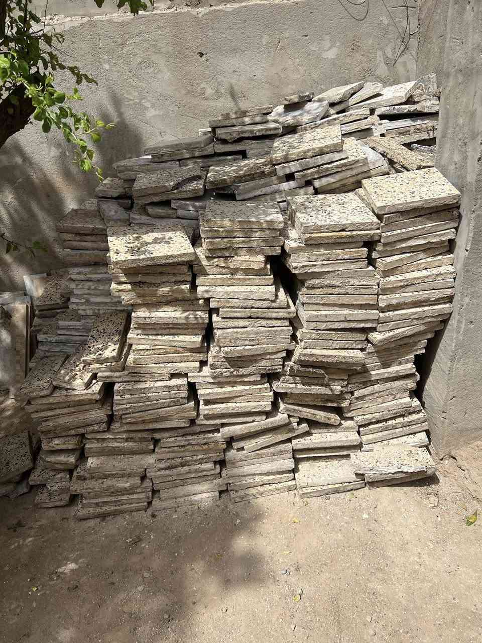 مكلف بالنشر اخوان
السلام عليكم كاشي مستخدم عراقي 30ب 30

 للبيع 

75 متر بس هنة اكثر 

بغداد قرب مجمع بسماية

السعر اتصل ع الرقم 

***********
