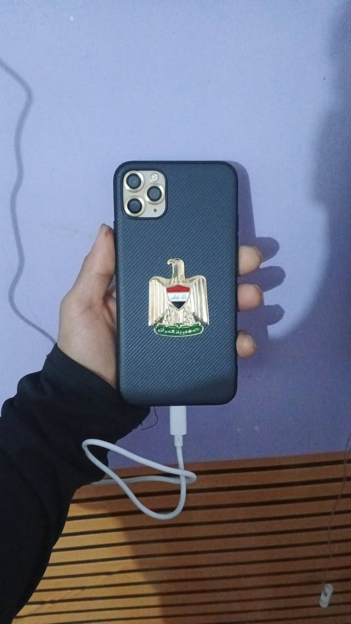 جهاز 11برو ماكس للبيع 350الف قفل جهاز بلادي ماداخل صيانه ابد عل فحص ***********
