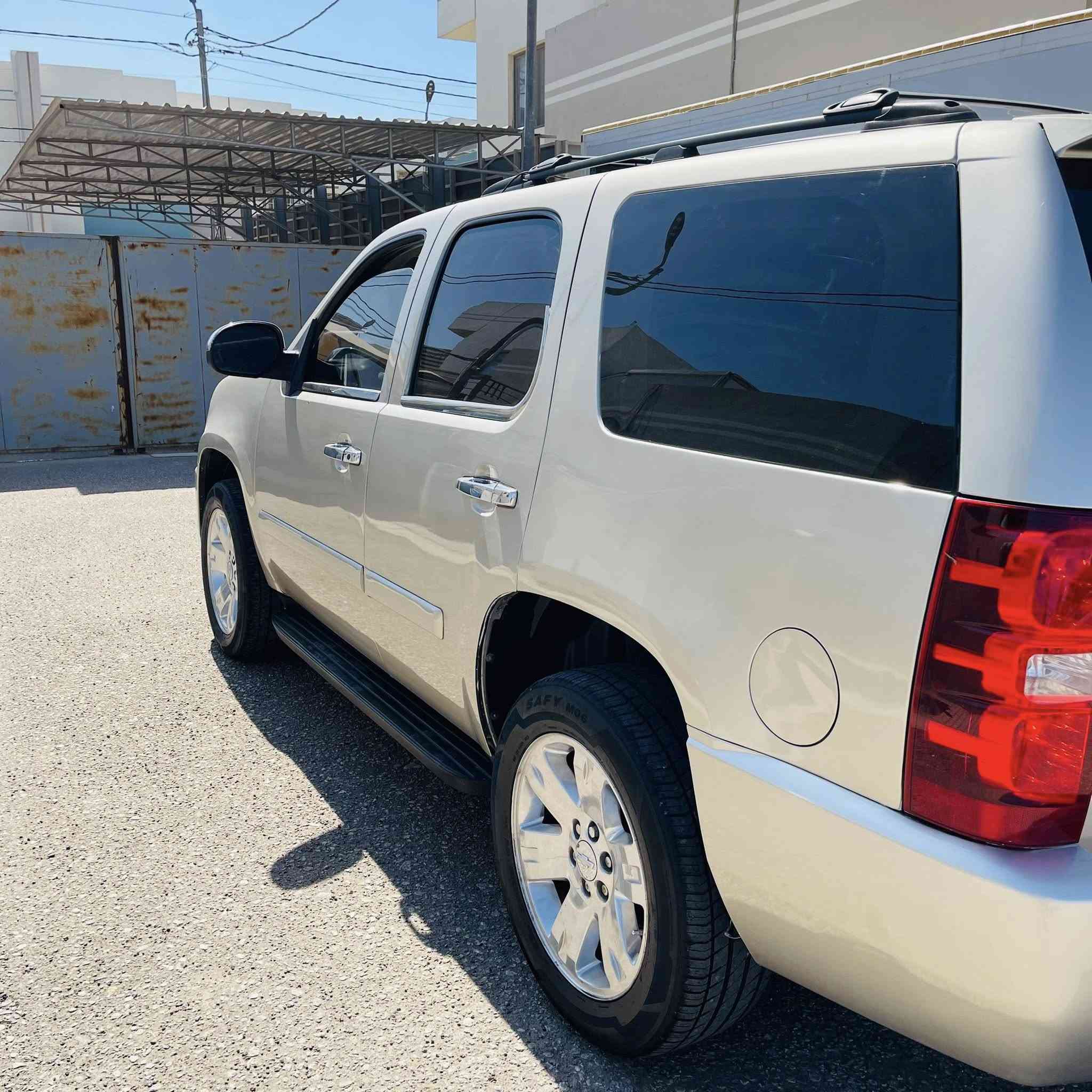 سلام عليكم للبيع تاهو موديل ٢٠٠٨ فئة LTZ. فول مواصفات داخل بيجي جديد حيل كلشي مابيه سياره جهازه تخم تاير جديد شغل واطلع جهازه من كلشي رقم كركوك لوحات وسنويه وسونار بل صور 

سعر 105
مكان سياره نجف مجمع عماد سكر
اكثر استفسار اتصال 📞 

***********
