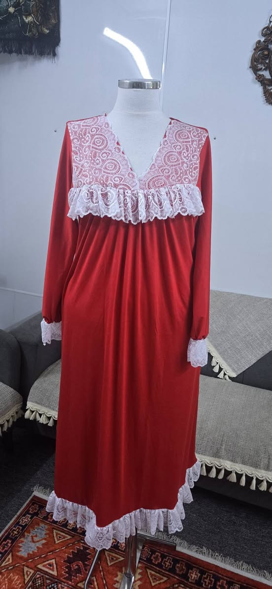 بعض من خياطي حسب طلب الزبائن 
الامين نواب الضباط خلف افران الروشة 
للحجز ***********
