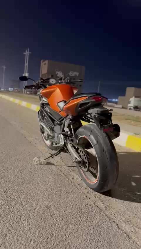 الي يدور قطعة مميزة على مستوى العراق موجودة و للبيع
السلام عليكم و رحمة الله و بركاته اخواني الاعزاء 

Mv Agusta brutale 1090 2010 

دراجة مميزة على مستوى العراق الي يريد تفاصيلها يتواصل على هذا الرقم *********** مكان الدراجة الانبار السعر جداً مناسب و مال بيع مو مال استعراض و غناء و مواويل و تحياتي للجميع ارفعو المنشور بكلمة طيبة
